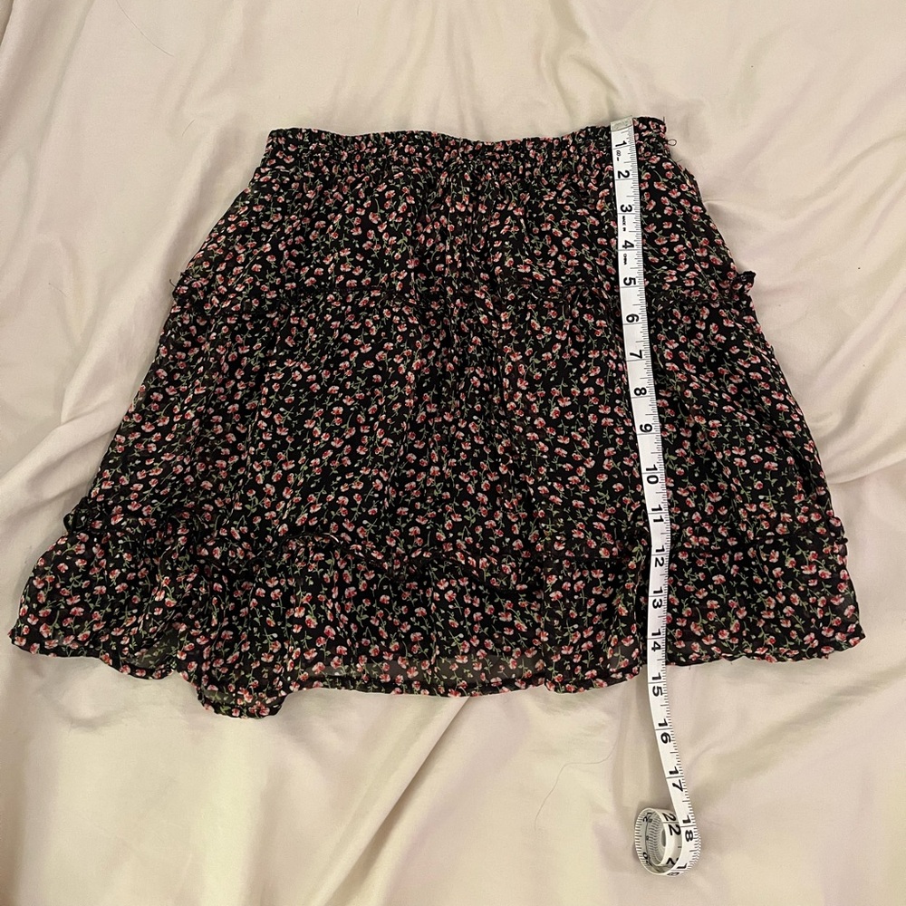 Floral mini skirt
